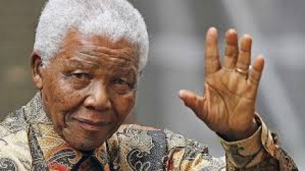  Nelson Mandela si sta spegnendo….il Paese prega per lui 